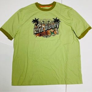 Walt Disney World Animal Kingdom “Live, Laugh, Relax” Men’s Large T-shirt - Used